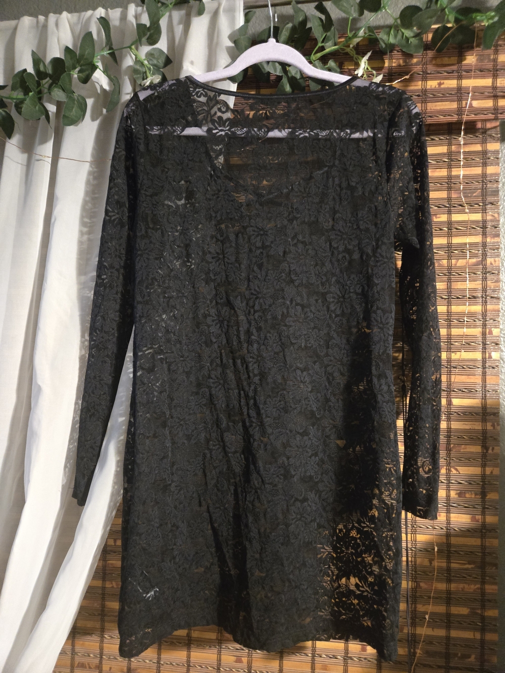 Fox & Royal. Black lace chemise. like new.